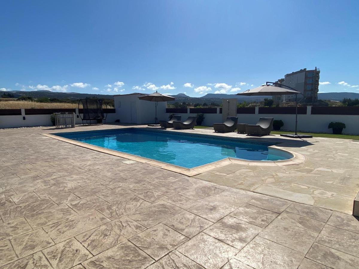 The Belvedere Villa Latchi 外观 照片