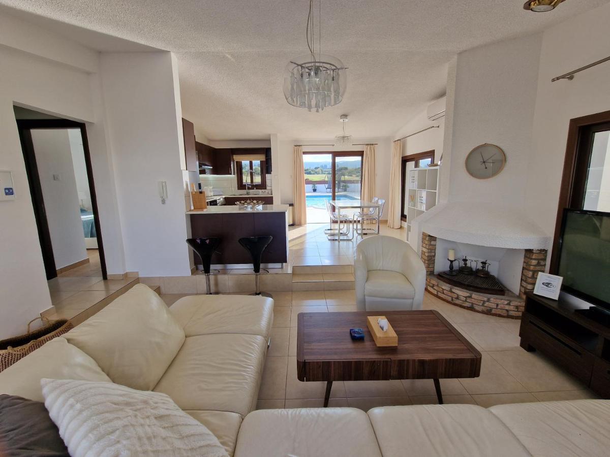 The Belvedere Villa Latchi 外观 照片